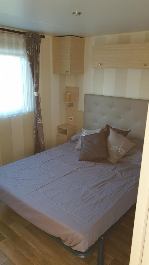 Sylvie Proprietaire Du Mobil-home Campsite