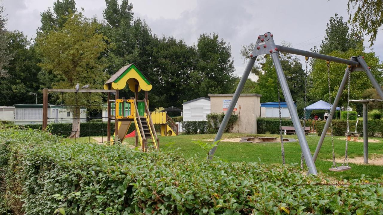 Campsite Sylvie Proprietaire Du Mobil-home Saint-Pair-sur-Mer